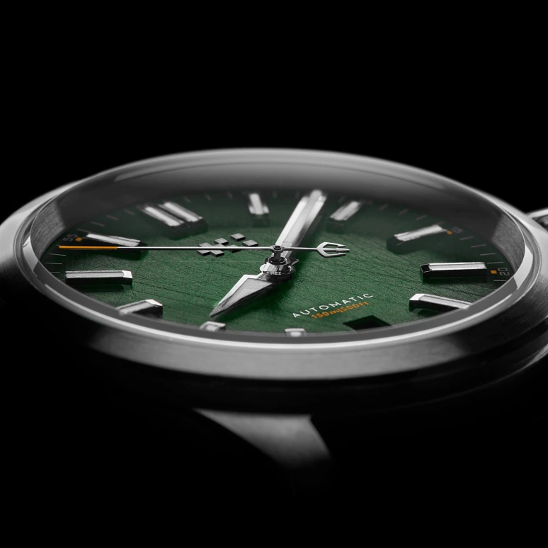 Christopher Ward,C63 39mm,39mm,Stainless Steel,Green,Automatic,Day,38hours,C63,C63-39ADA3-S00V2-VC