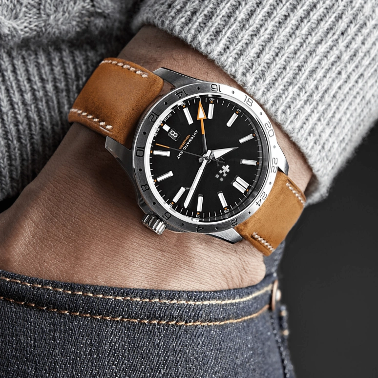 Christopher Ward,C63 39mm,39mm,Stainless Steel,Black,Automatic,Day,Dule Time,C63,C63-39AGM3-S00K2-VC