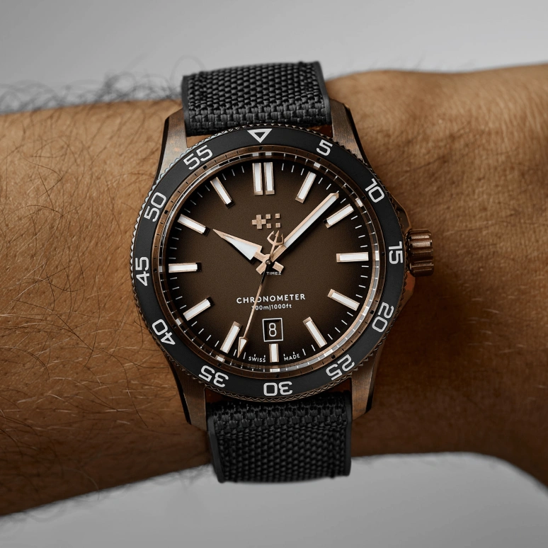 Christopher Ward,C60 42mm,42mm,Bronze,Brown,Automatic,Day,38hours,C60,C60-42ADC31BPKK0-HK