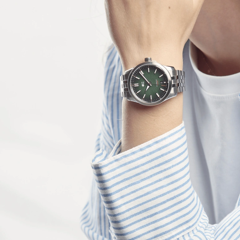 Christopher Ward,C63 39mm,39mm,Stainless Steel,Green,Automatic,Day,38hours,C63,C63-39ADA3-S00V1-B1