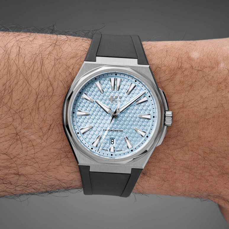 Christopher Ward,The Twelve 40mm,40mm,Titanium,Ice Blue,Automatic,Day,56hours,C12,C12-40ADC2-T00B1-RK