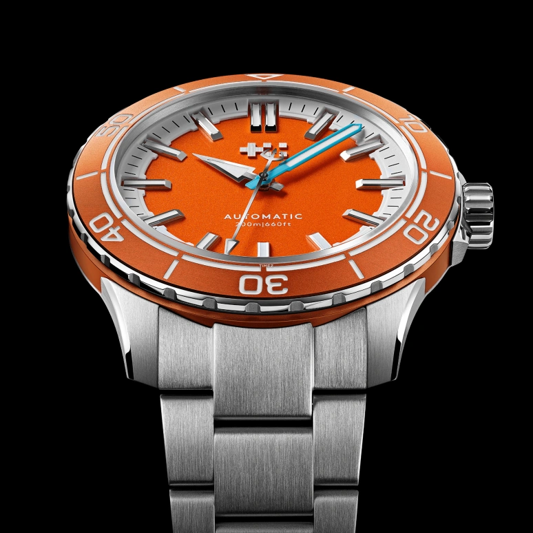 Christopher Ward,C60 44mm,44mm,Stainless Steel,Aluminium,Orange,Automatic,38hours,Sapphire,Crystal Glass,C60,C60-44A3H31S0OO0-B0