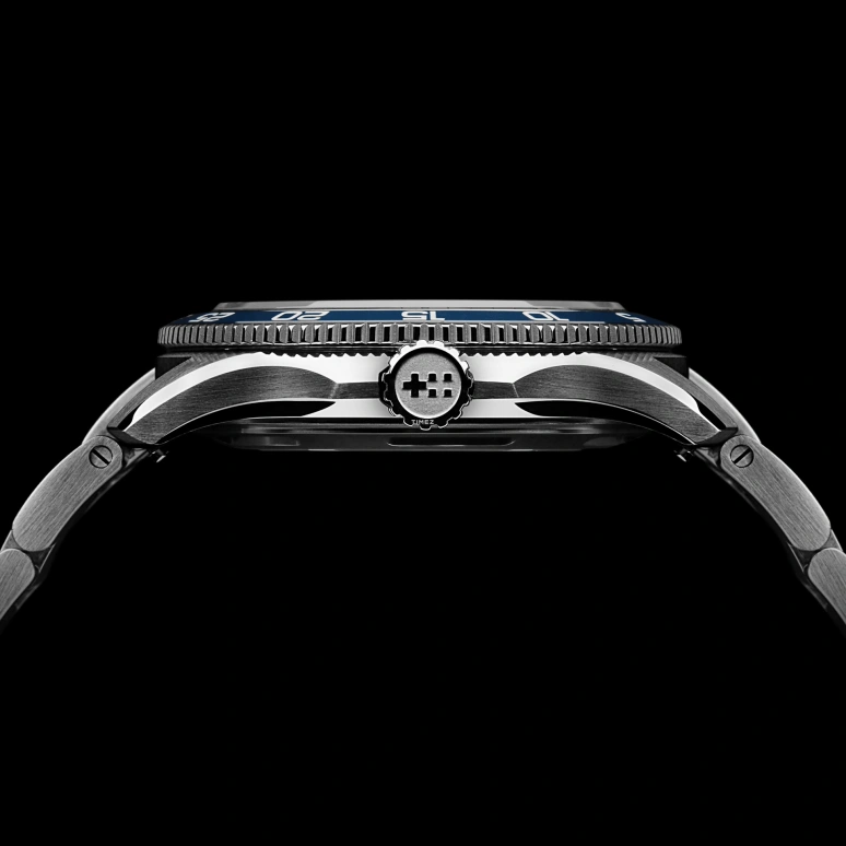 Christopher Ward,C60 40mm,40mm,Stainless Steel,Blue,Automatic,Day,38hours,C60,C60-40ADA31S0BB1-B1
