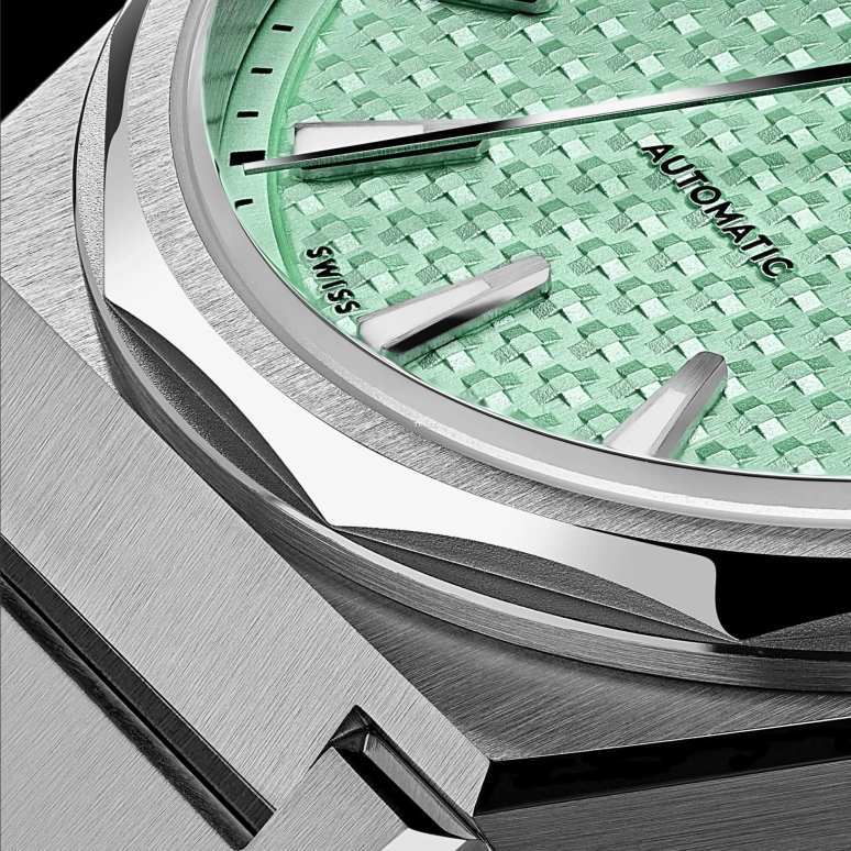 Christopher Ward,The Twelve 36mm,36mm,Stainless Steel,Green,Automatic,38hours,Sapphire,Crystal Glass,C12,C12-36A3H1-S00V0-RV