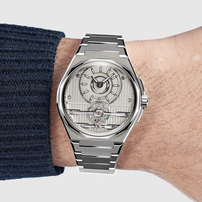 Christopher Ward,The Twelve 41mm,41mm,Stainless Steel,Grey,Handwound,144hours,In-house Caliber,C12,C12-41H6D1-WW-B0