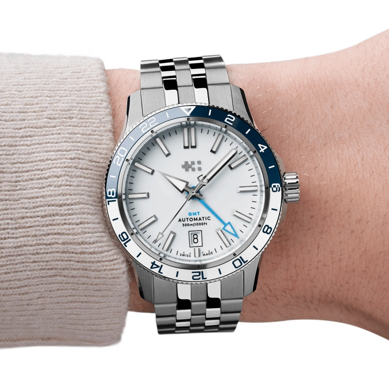 Christopher Ward,C60 40mm,40mm,Stainless Steel,White,Automatic,Day,Dule Time,GMT,C60,C60-40AGM31S0BW0-B1