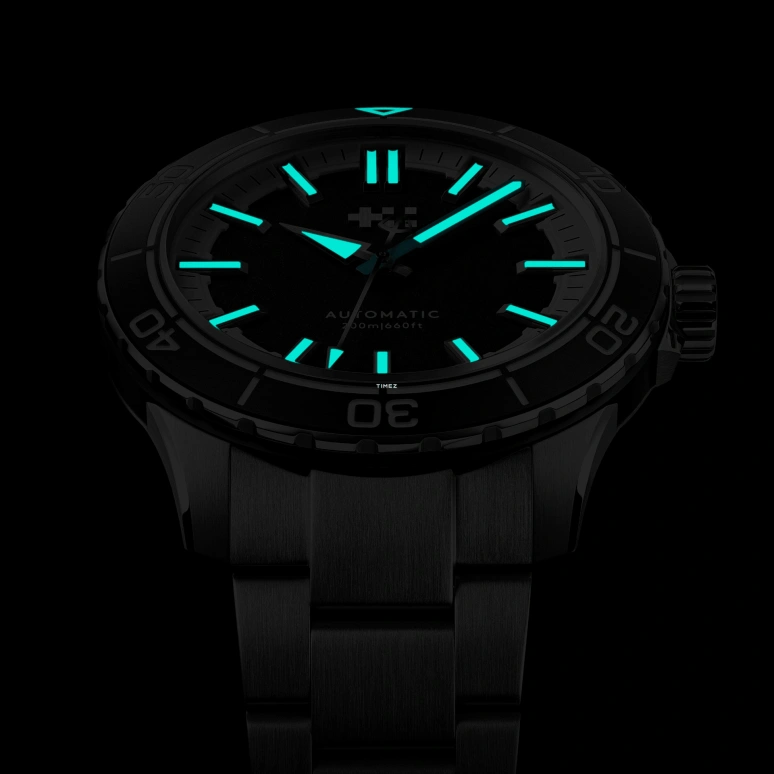 Christopher Ward,C60 44mm,44mm,Stainless Steel,Aluminium,Black,Automatic,38hours,Sapphire,Crystal Glass,C60,C60-44A3H31S0KK0-B0