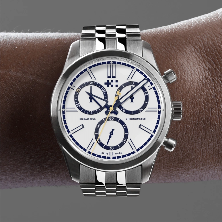 Christopher Ward,C63 39mm,39mm,Stainless Steel,White,Quartz,Chronograph,Sapphire,C63,C63-39QCC3-THFC-B1R