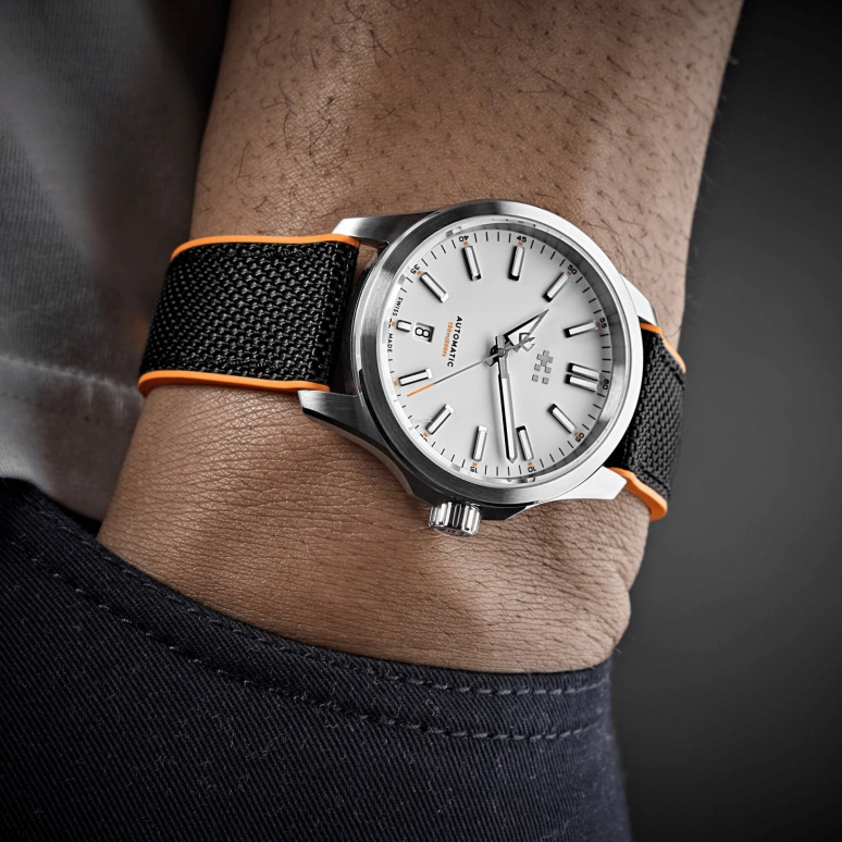 Christopher Ward,C63 39mm,39mm,Stainless Steel,White,Automatic,Day,38hours,C63,C63-39ADA3-S00W2-HKO