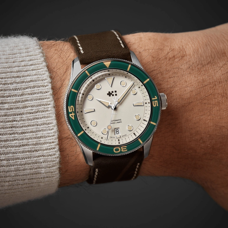 Christopher Ward,C65 41mm,41mm,Stainless Steel,Cream,Automatic,Day,38hours,C65,C65-41ADA2-S0VE0-VT