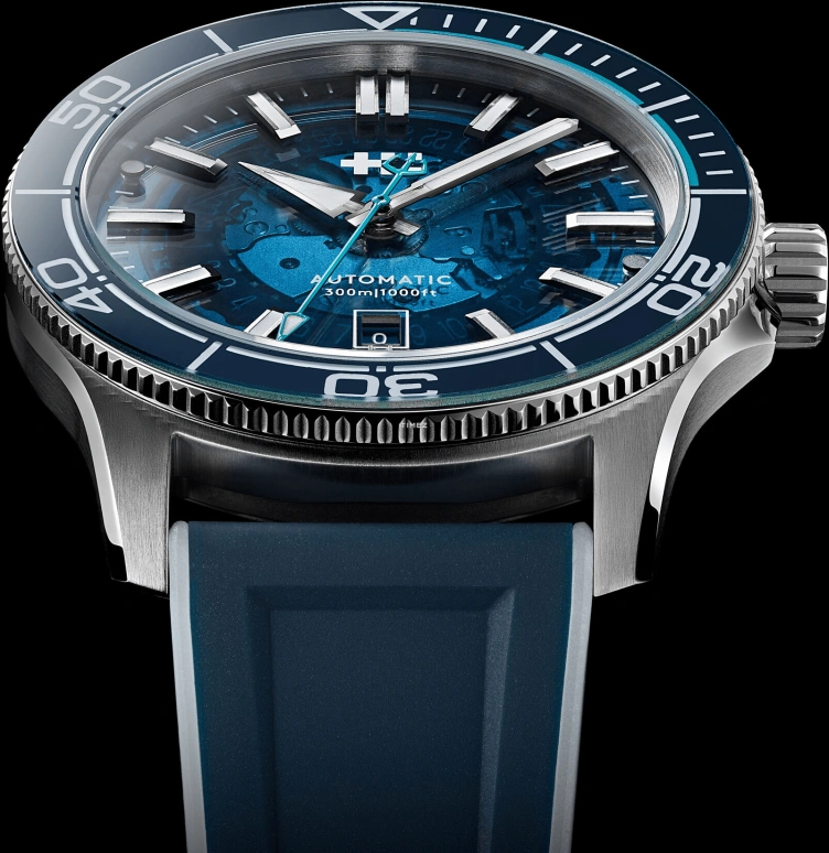 Christopher Ward,C60 42mm,42mm,Stainless Steel,Blue,Automatic,Day,38hours,C60,C60-42ADA31S0BB3-RBW