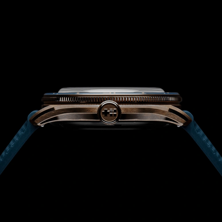 Christopher Ward,C65 41mm,41mm,Bronze,Blue,Automatic,Day,38hours,C65,C65-41ADC2-BPBB0-RB