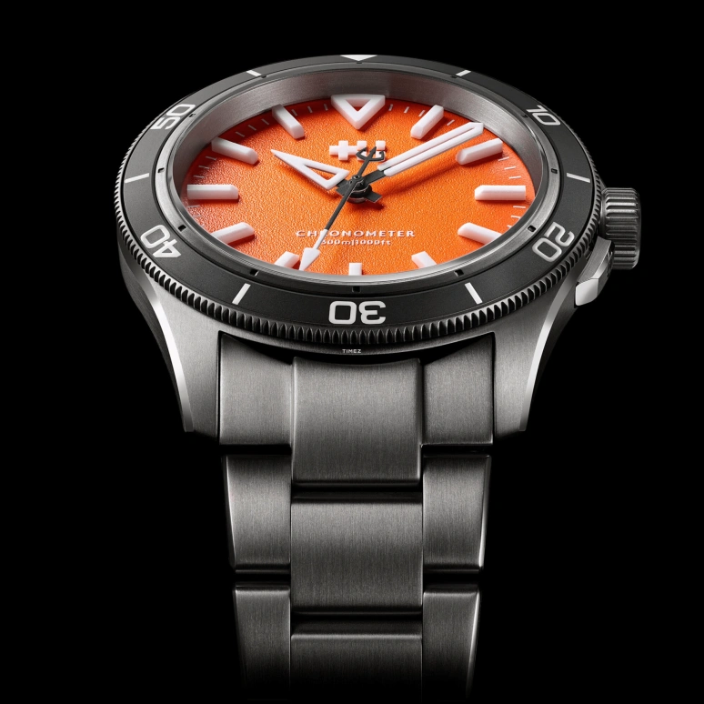 Christopher Ward,C60 41mm,41mm,Titanium,Orange,Automatic,38hours,Sapphire,Crystal Glass,C60,C60-41C3H31T0KO0-B0