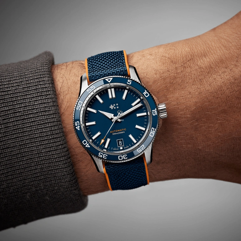 Christopher Ward,C60 38mm,38mm,Stainless Steel,Ceramic,Blue,Automatic,Day,38hours,C60,C60-38ADA31S0BB1-HBO