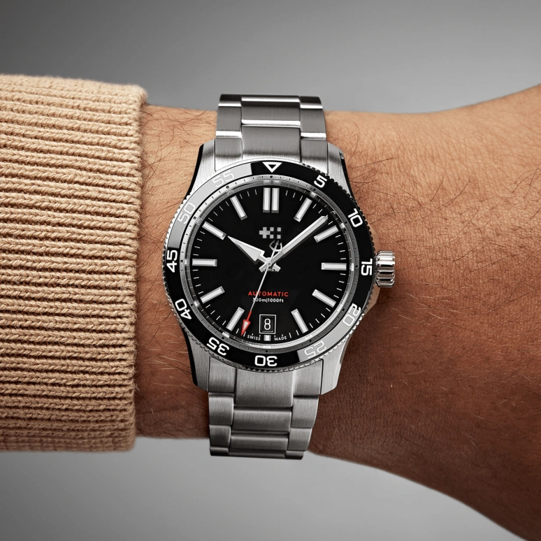 Christopher Ward,C60 38mm,38mm,Stainless Steel,Black,Automatic,Day,38hours,C60,C60-38ADA31S0KK1-B0