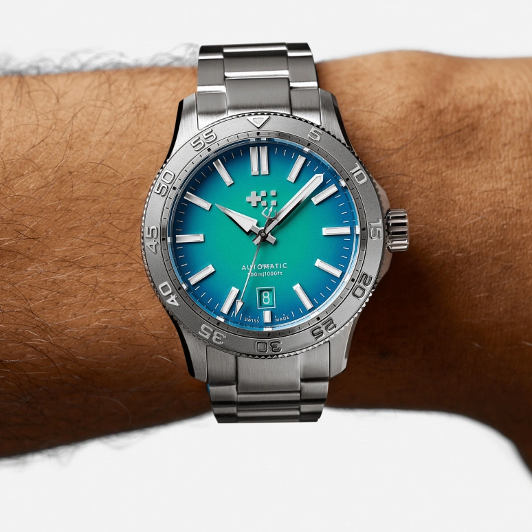 Christopher Ward,C60 40mm,40mm,Stainless Steel,Blue,Automatic,Day,38hours,C60,C60-40ADA31S00B1-B0