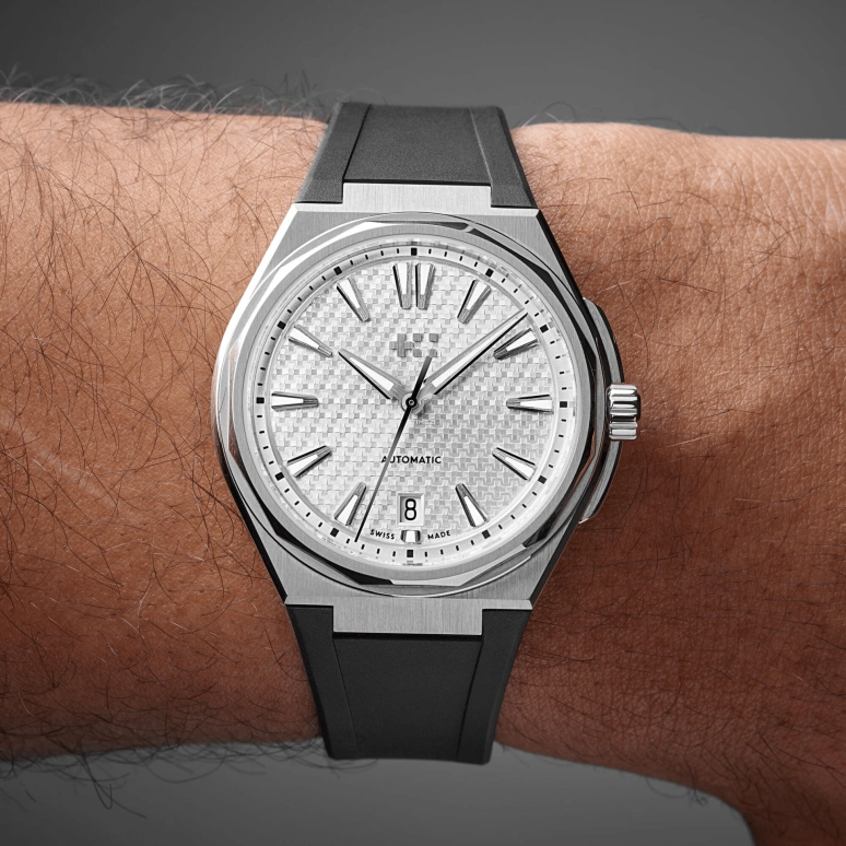 Christopher Ward,The Twelve 38mm,38mm,Stainless Steel,Silver,Automatic,Day,38hours,C12,C12-38ADA1-S00W0-RK