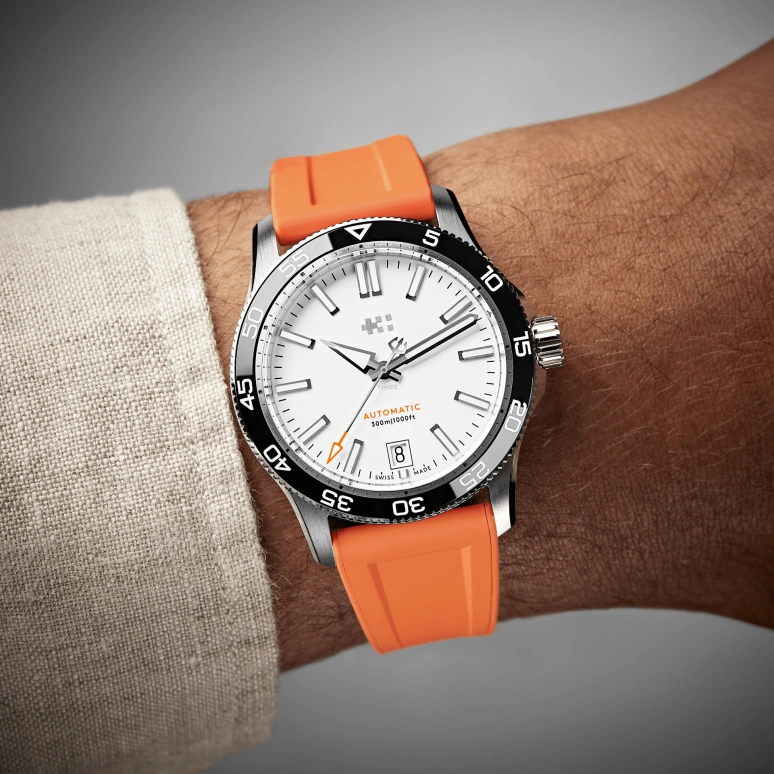 Christopher Ward,C60 38mm,38mm,Stainless Steel,Ceramic,White,Automatic,Day,38hours,C60,C60-38ADA31S0KW1-RO