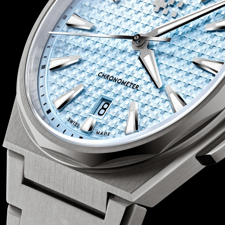 Christopher Ward,The Twelve 40mm,40mm,Titanium,Ice Blue,Automatic,Day,56hours,C12,C12-40ADC2-T00B1-B0