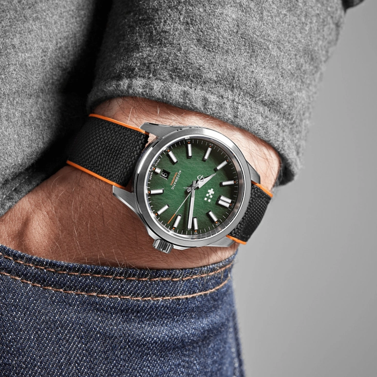Christopher Ward,C63 39mm,39mm,Stainless Steel,Green,Automatic,Day,38hours,C63,C63-39ADA3-S00V1-HKO