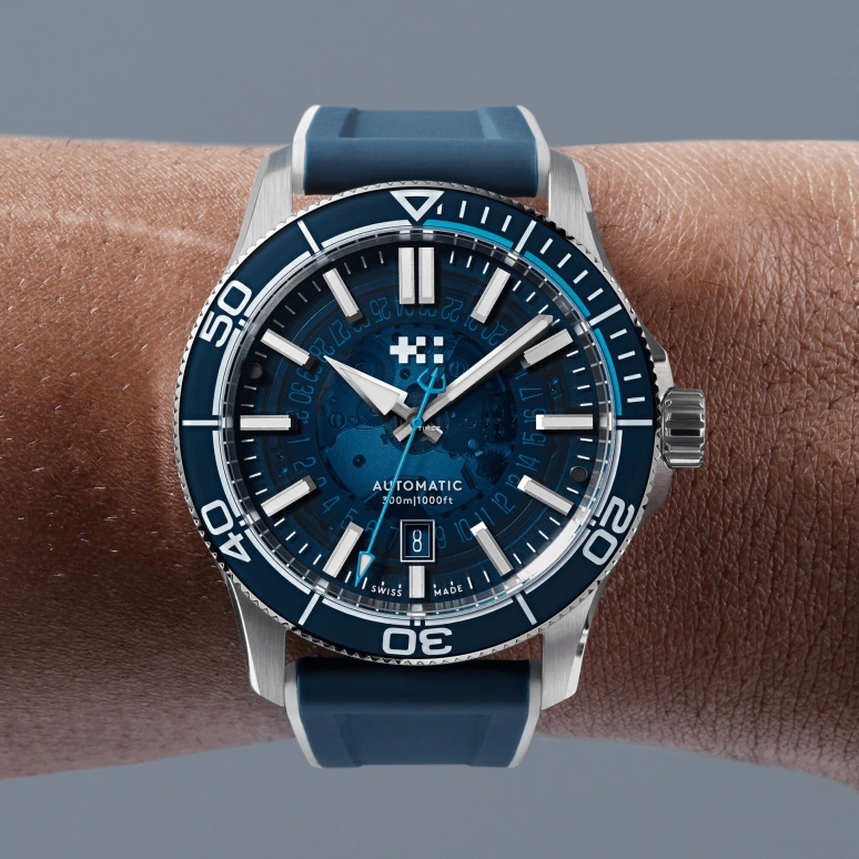 Christopher Ward,C60 42mm,42mm,Stainless Steel,Blue,Automatic,Day,38hours,C60,C60-42ADA31S0BB3-RBW