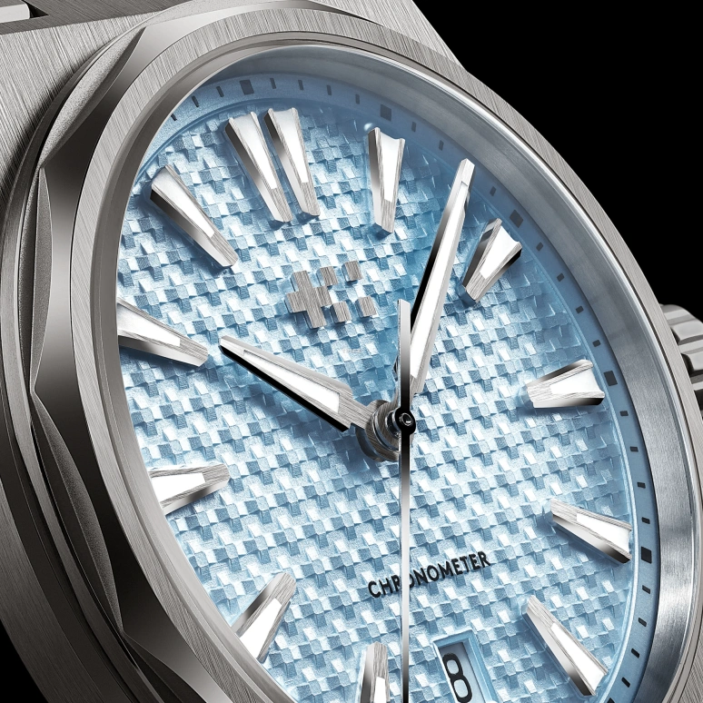 Christopher Ward,The Twelve 40mm,40mm,Titanium,Ice Blue,Automatic,Day,56hours,C12,C12-40ADC2-T00B1-B0