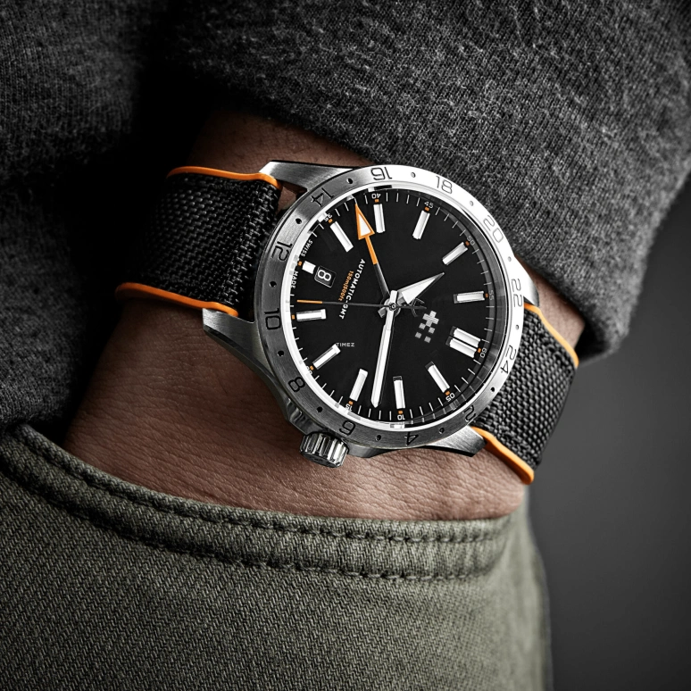 Christopher Ward,C63 39mm,39mm,Stainless Steel,Black,Automatic,Day,Dule Time,C63,C63-39AGM3-S00K2-HKO
