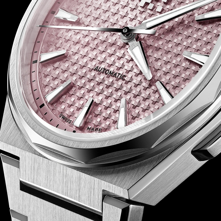 Christopher Ward,The Twelve 36mm,36mm,Stainless Steel,Pink Red,Automatic,38hours,Sapphire,Crystal Glass,C12,C12-36A3H1-S00F0-B0