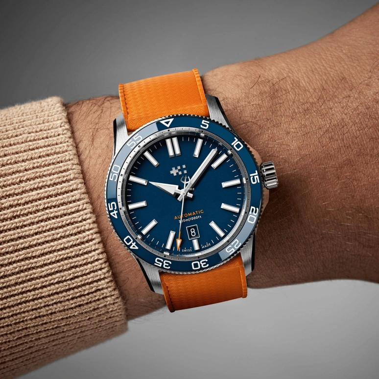 Christopher Ward,C60 42mm,42mm,Stainless Steel,Blue,Automatic,Day,38hours,C60,C60-42ADA31S0BB1-RO