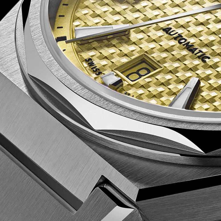Christopher Ward,The Twelve 38mm,38mm,Stainless Steel,Beige,Automatic,Day,38hours,C12,C12-38ADA1-S00A1-B0