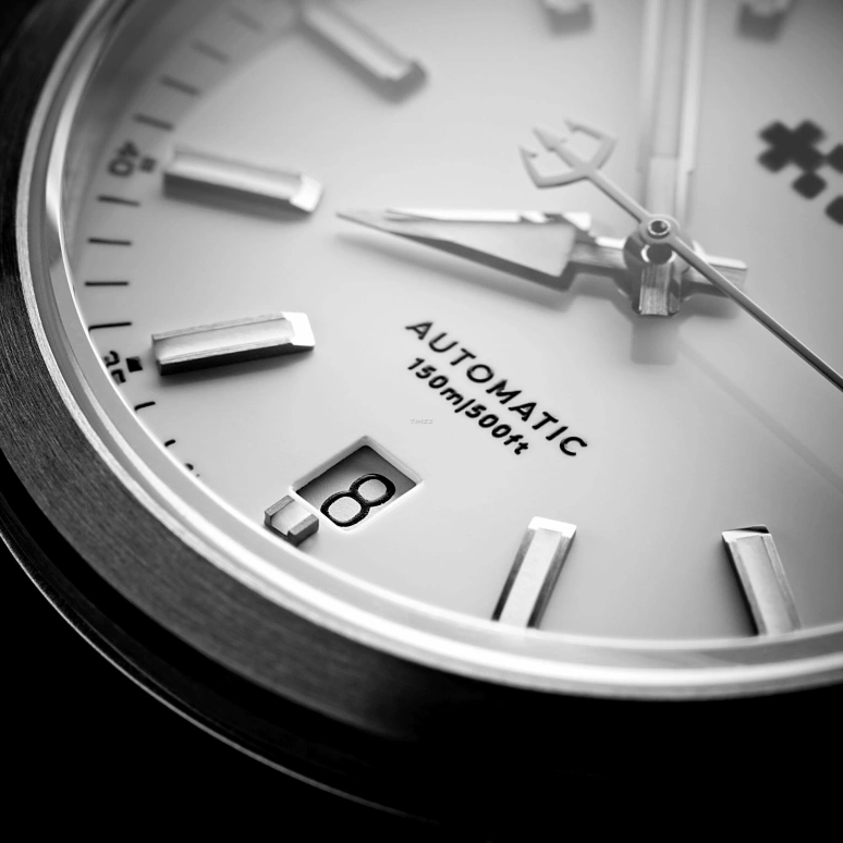 Christopher Ward,C63 36mm,36mm,Stainless Steel,White,Automatic,Day,38hours,C63,C63-36ADA3-S00W0-B0