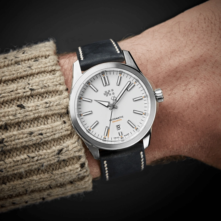 Christopher Ward,C63 39mm,39mm,Stainless Steel,White,Automatic,Day,38hours,C63,C63-39ADA3-S00W2-VK
