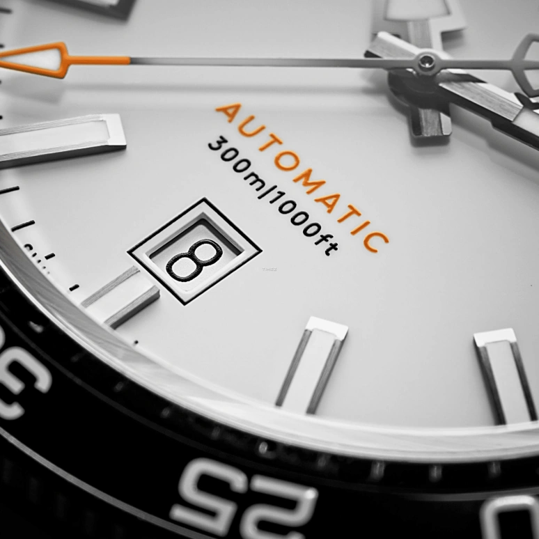 Christopher Ward,C60 42mm,42mm,Stainless Steel,White,Automatic,Day,38hours,C60,C60-42ADA31S0KW1-HKO