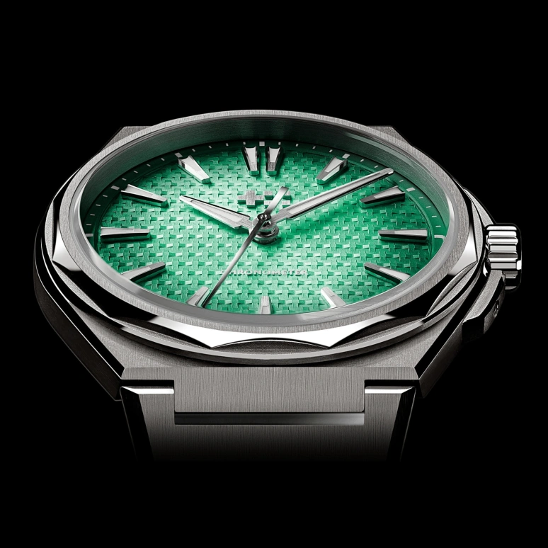 Christopher Ward,The Twelve 36mm,36mm,Titanium,Green,Automatic,38hours,Sapphire,Crystal Glass,C12,C12-36AHC1-T00V0-B0