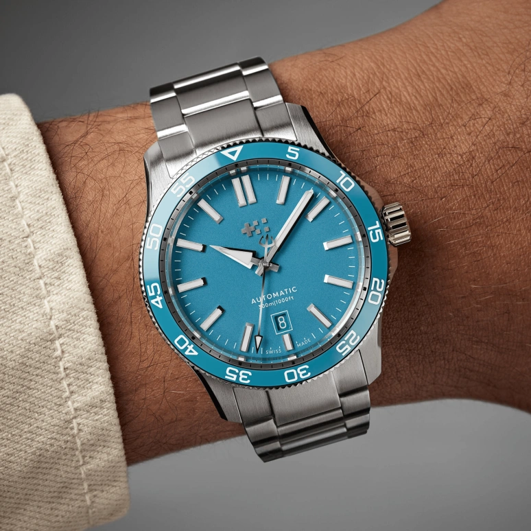 Christopher Ward,C60 42mm,42mm,Stainless Steel,Blue,Automatic,Day,38hours,C60,C60-42ADA31S0BB2-B0