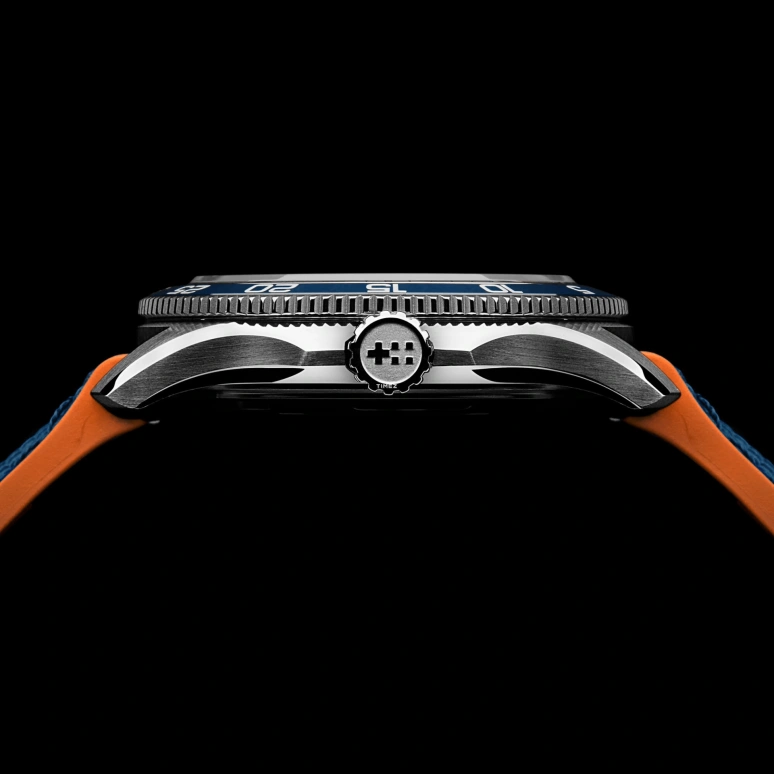 Christopher Ward,C60 38mm,38mm,Stainless Steel,Blue,Automatic,Day,38hours,C60,C60-38ADA31S0BB0-HBO