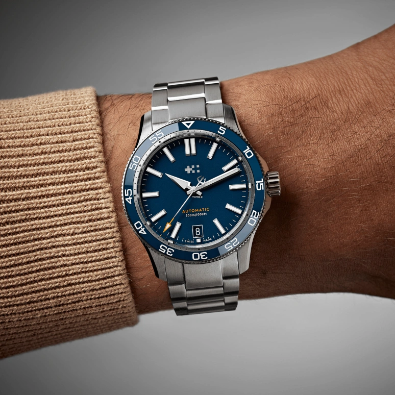 Christopher Ward,C60 38mm,38mm,Stainless Steel,Ceramic,Blue,Automatic,Day,38hours,C60,C60-38ADA31S0BB1-B0