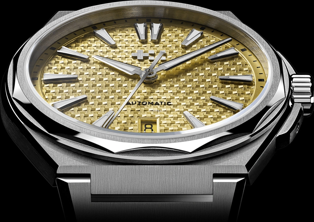 Christopher Ward,The Twelve 38mm,38mm,Stainless Steel,Beige,Automatic,Day,38hours,C12,C12-38ADA1-S00A1-B0