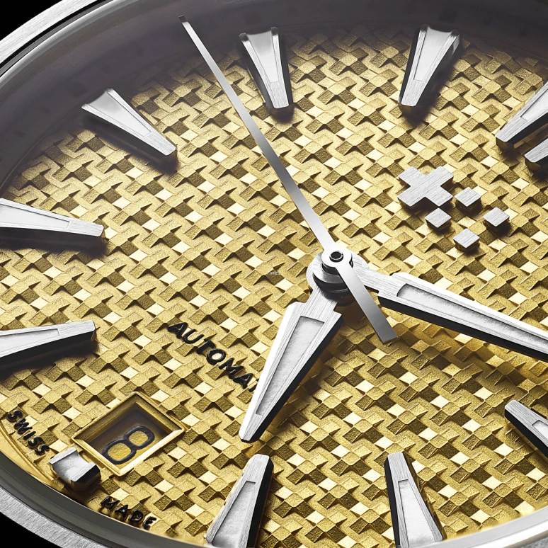 Christopher Ward,The Twelve 38mm,38mm,Stainless Steel,Yellow,Automatic,Day,38hours,C12,C12-38ADA1-S00A1-RK