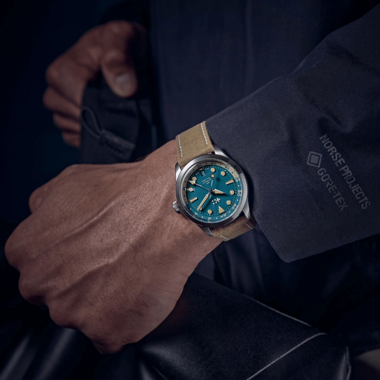 Christopher Ward,C65 38mm,38mm,Stainless Steel,Blue,Automatic,Day,Dule Time,C65,C65-38AGM3-S00B0-WC