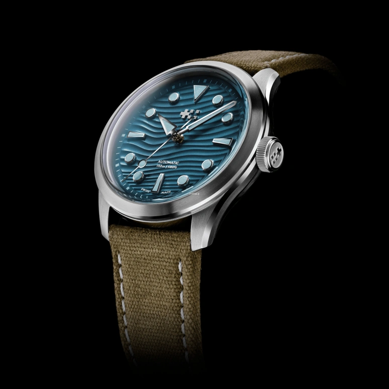 Christopher Ward,C65 38mm,38mm,Stainless Steel,Blue,Automatic,38hours,Sapphire,C65,C65-38A3H4-S00B0-VB