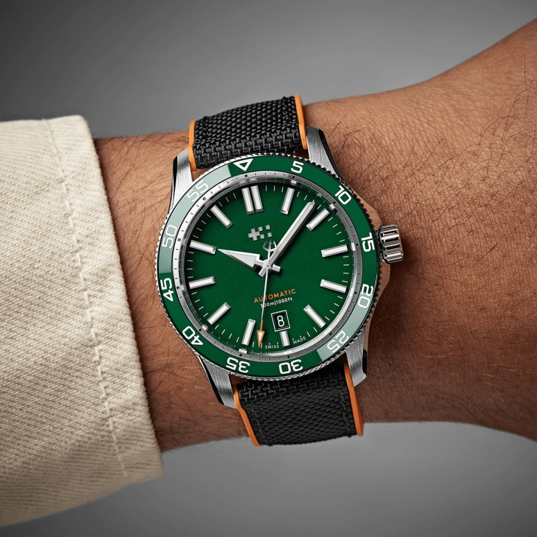 Christopher Ward,C60 42mm,42mm,Stainless Steel,Green,Automatic,Day,38hours,C60,C60-42ADA31S0VV1-HKO