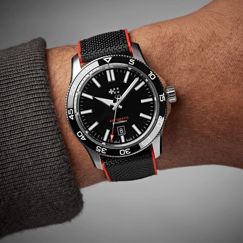 Christopher Ward,C60 42mm,42mm,Stainless Steel,Black,Automatic,Day,38hours,C60,C60-42ADA31S0KK1-HKR