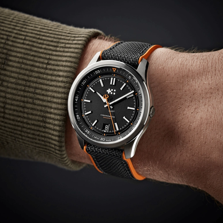 Christopher Ward,C63 40mm,40mm,Titanium,Black,Automatic,Day,38hours,C63,C63-40ADA3-T00K1-HKO