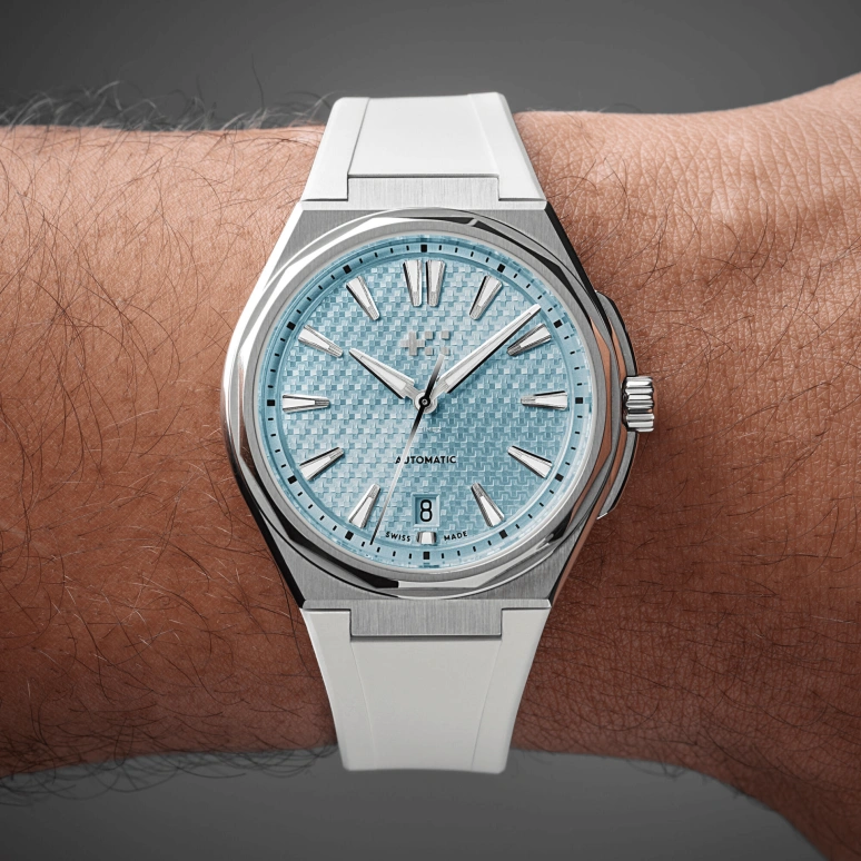 Christopher Ward,The Twelve 38mm,38mm,Stainless Steel,Blue,Automatic,Day,38hours,C12,C12-38ADA1-S00B1-RW