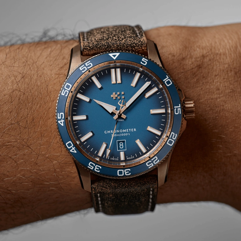 Christopher Ward,C60 42mm,42mm,Bronze,Blue,Automatic,Day,38hours,C60,C60-42ADC31BPBB0-VT