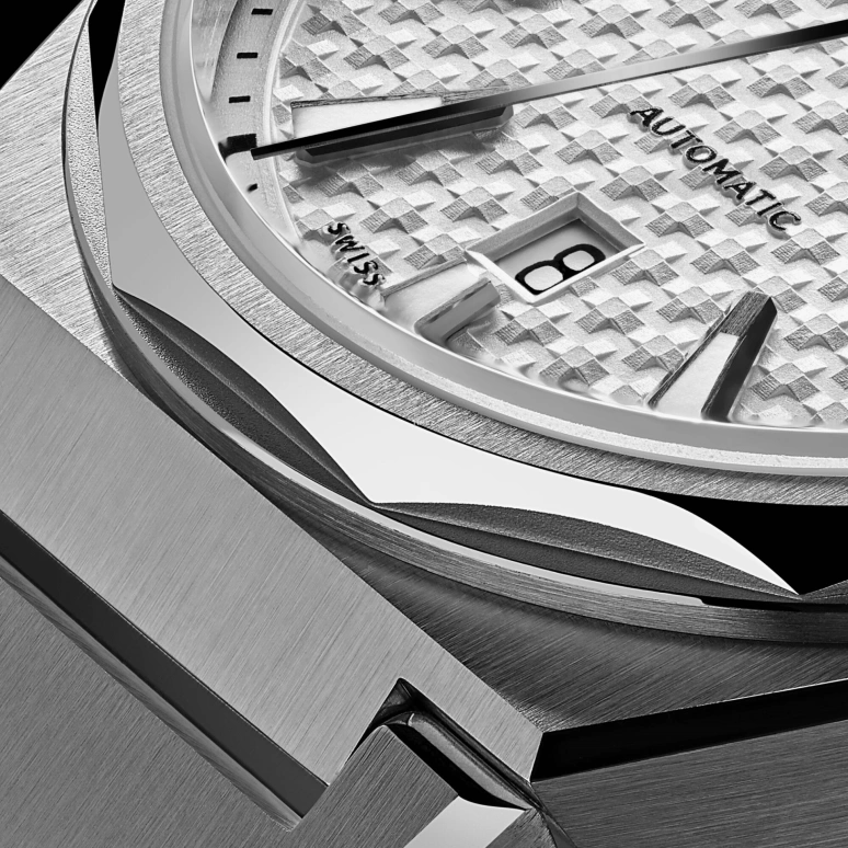 Christopher Ward,The Twelve 40mm,40mm,Stainless Steel,Silver White,Automatic,Day,38hours,C12,C12-40ADA1-S00W0-B0