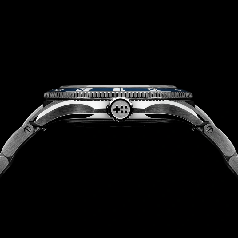 Christopher Ward,C60 42mm,42mm,Stainless Steel,Blue,Automatic,Day,38hours,C60,C60-42ADA31S0BB1-B0
