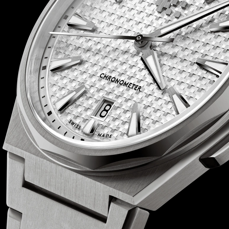 Christopher Ward,The Twelve 40mm,40mm,Titanium,White,Automatic,Day,56hours,C12,C12-40ADC2-T00W0-B0
