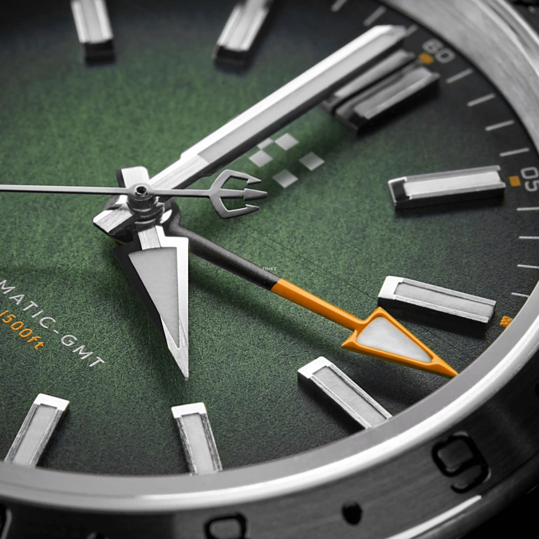 Christopher Ward,C63 39mm,39mm,Stainless Steel,Green,Automatic,Day,Dule Time,C63,C63-39AGM3-S00V1-HKO